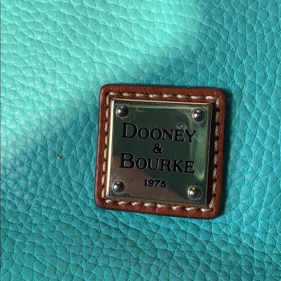 dooney and bourke presley